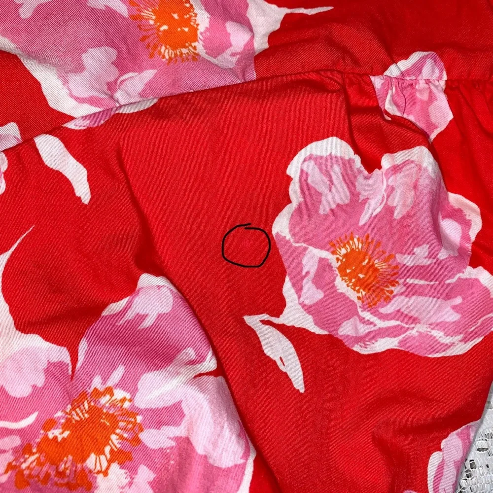 Old Navy Floral Wrap Blouse Puff Sleeves Large Red Cotton Lightweight V Neck